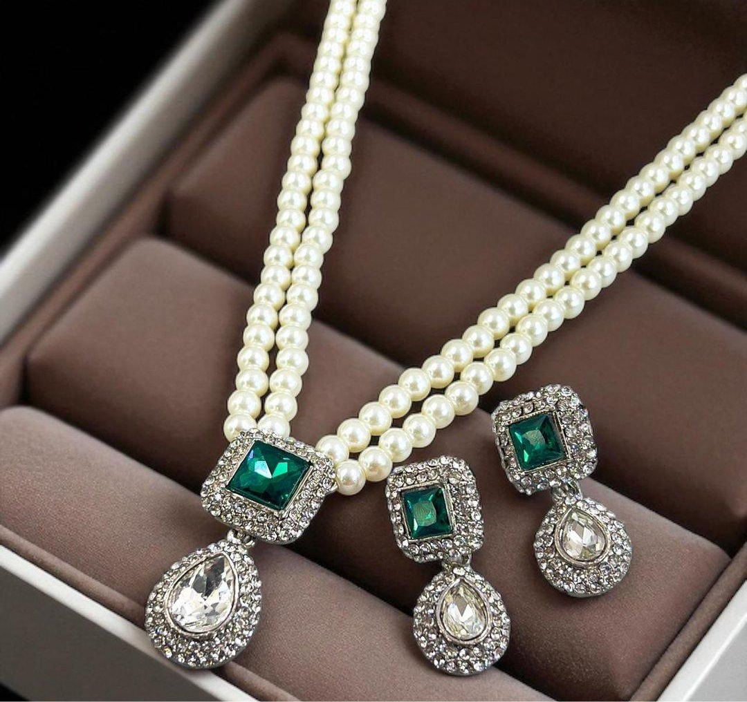 Square/Tear Drop Mala Set