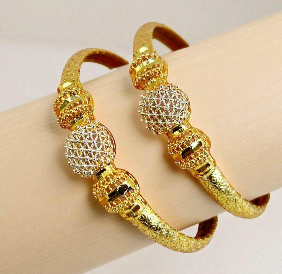 Gold Plated with Zircon Round Bracelets