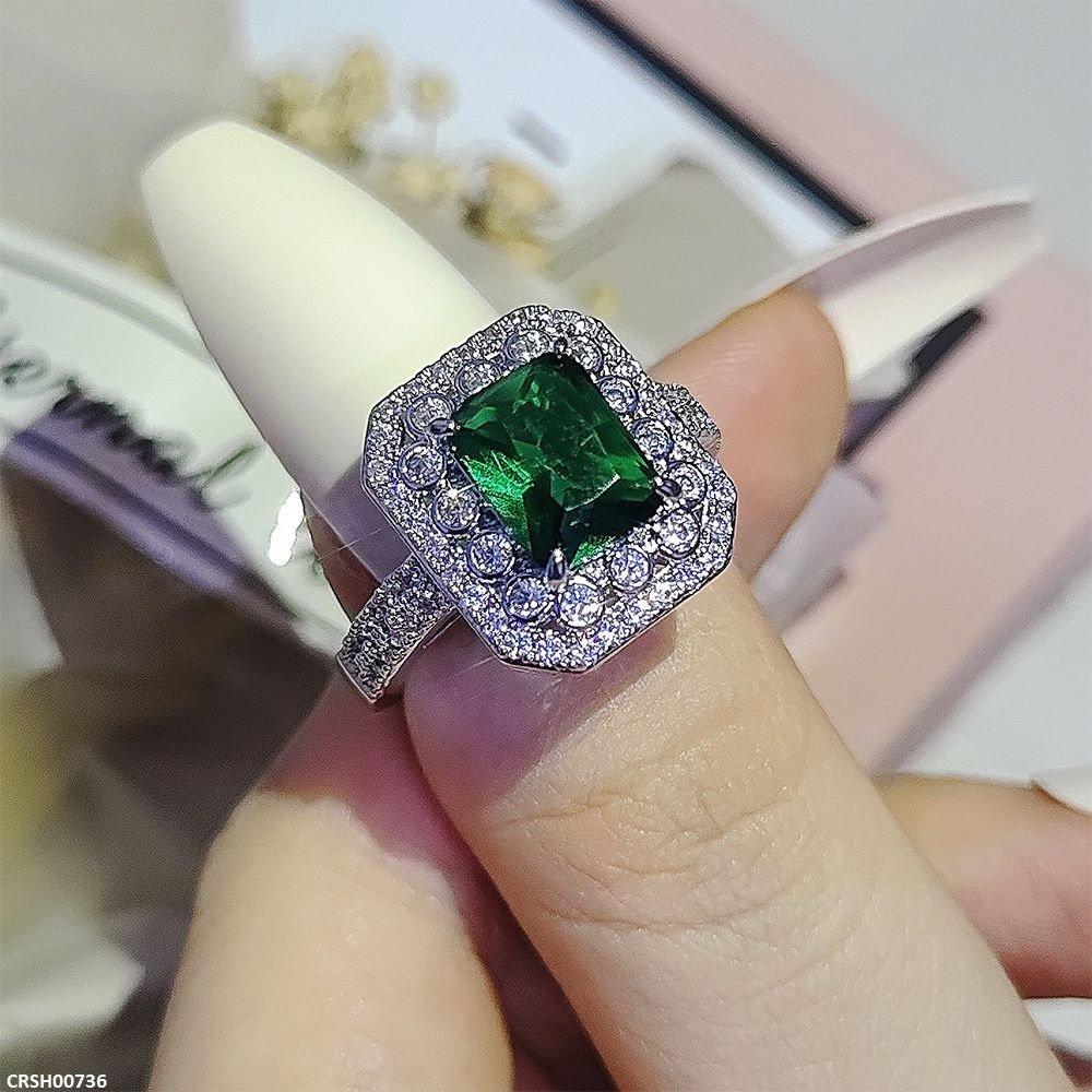 Elegant Green Stone sparkle ring in Pakistan