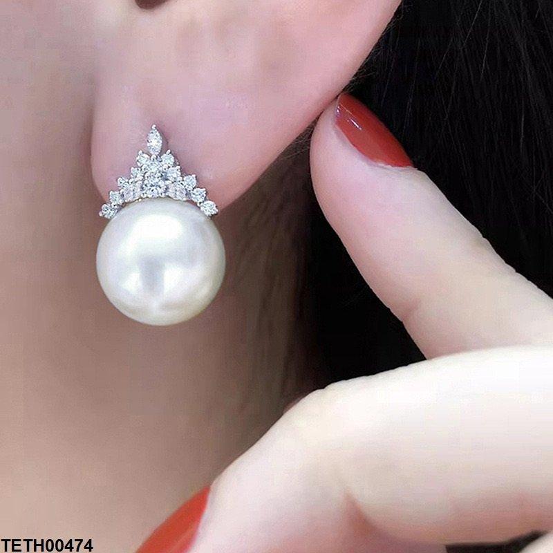 Diamond Studded Pearl Earring Studs