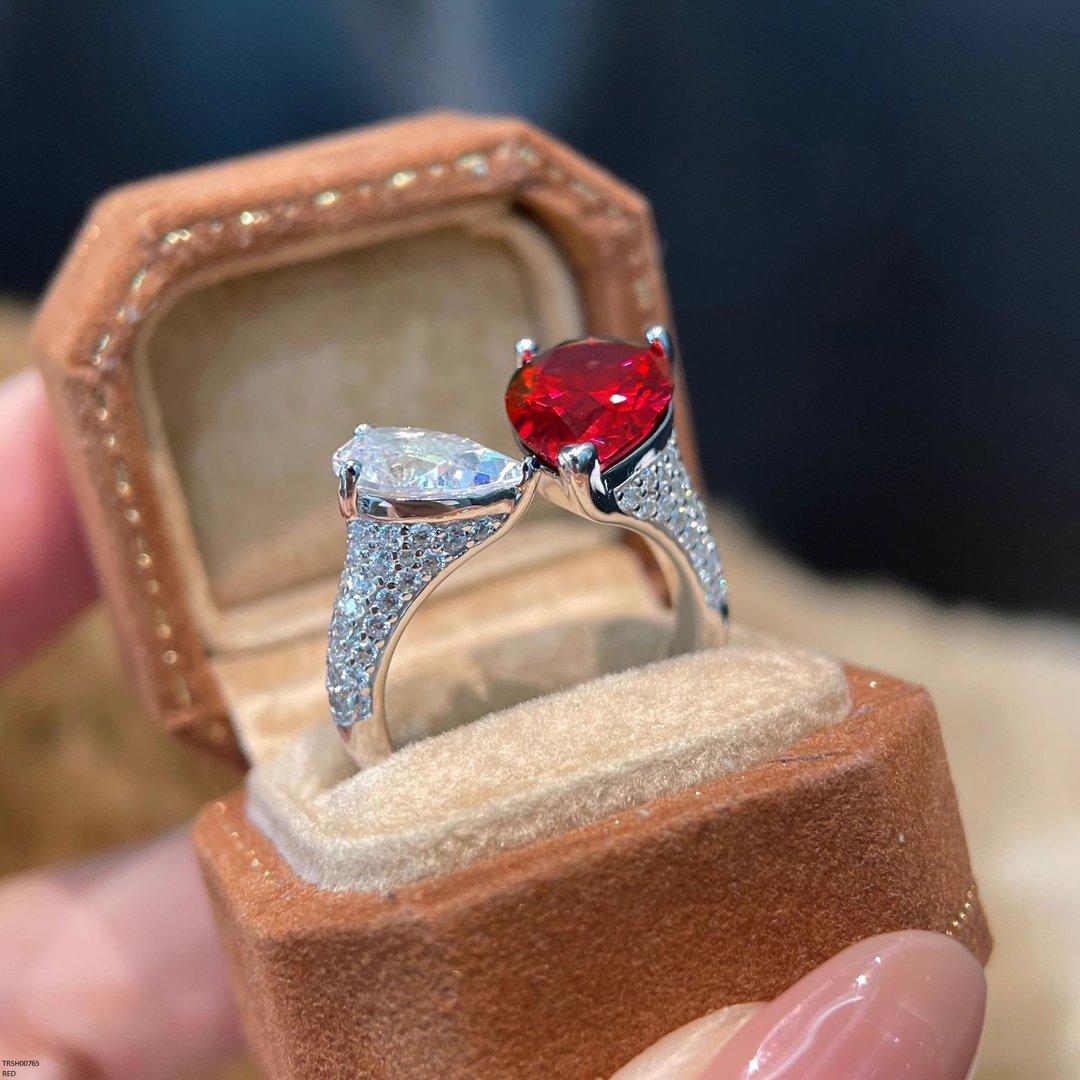 Double Stone Tear Adjustable Ring