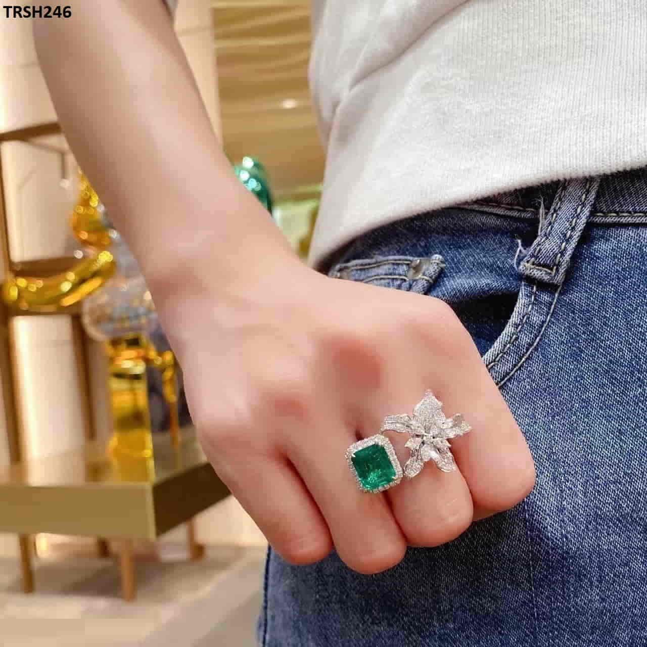 Emerald Flower Zircon Adjustable Ring - Havenon Store