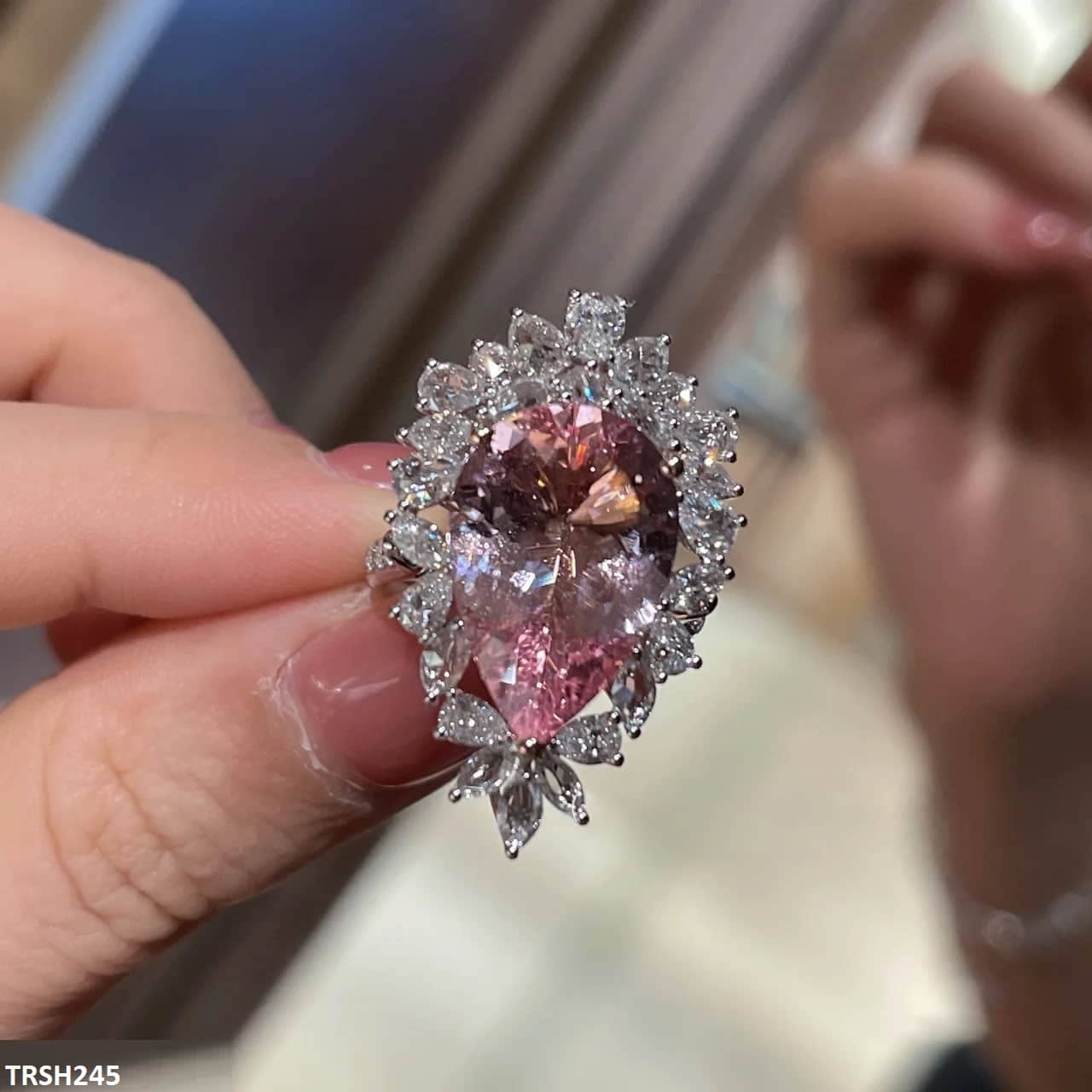 Pink Emerald Oval Zircon Ring - Havenon Store