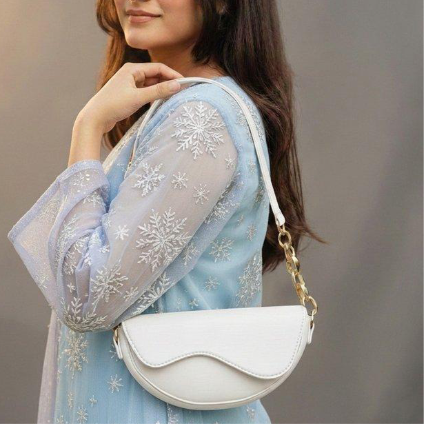 Aurelia Saddle Armpit Bag White