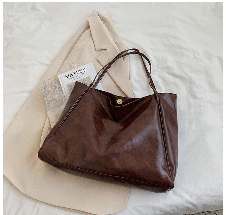 Noir Carry - Premium Leather Large Bag