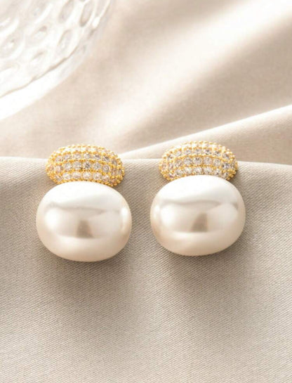 High-Quality Oval Pearl Stud Earrings
