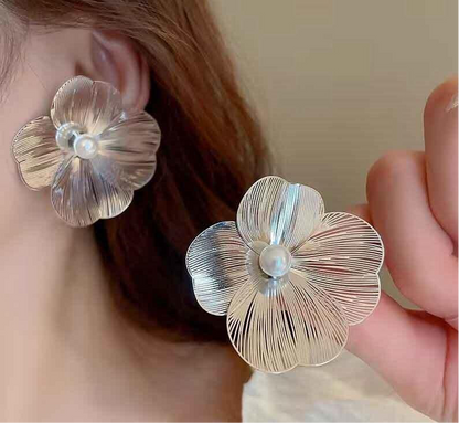 18K Designer Flower Tops