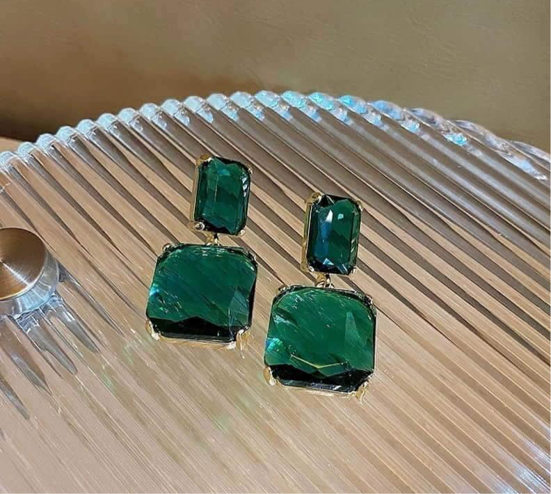 Emerald Teardrop Earrings