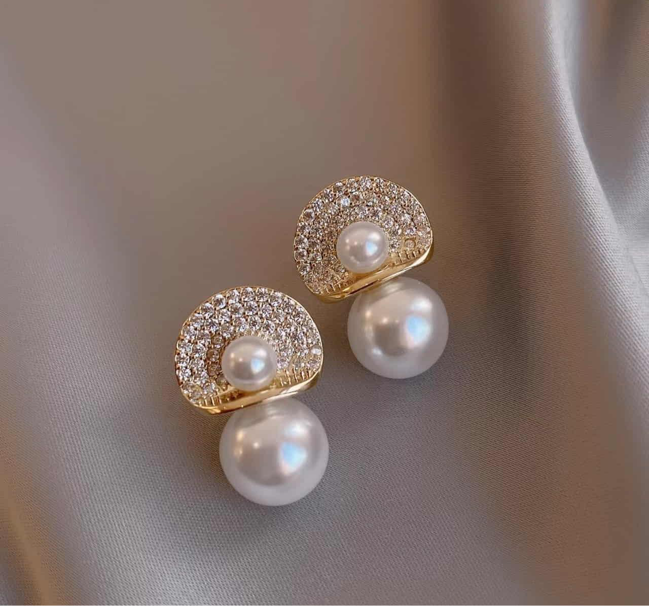 Umbrella Pearl Ear Tops Pair