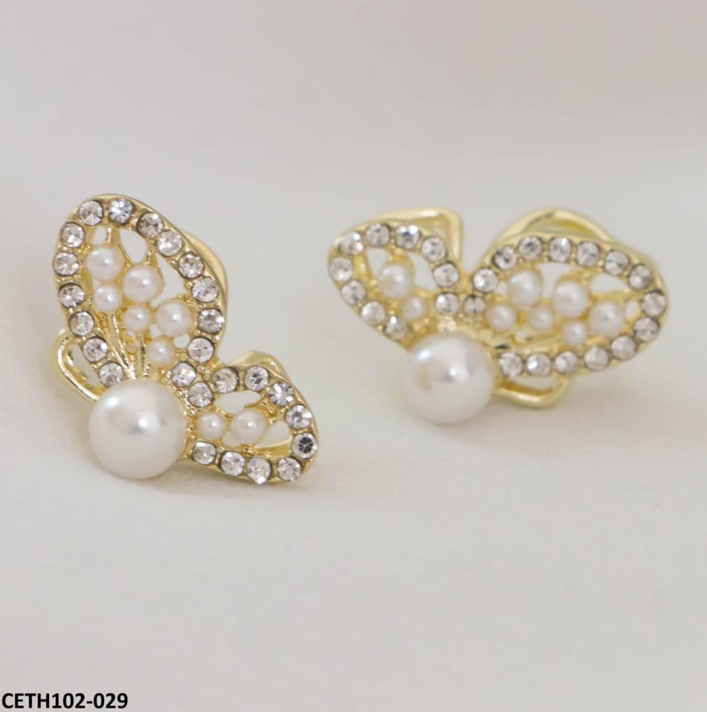 Casual and formal butterfly gold earrings  