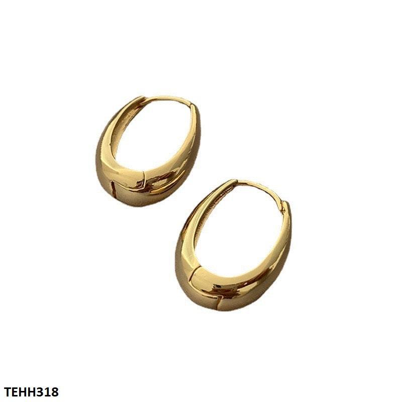 Casual party wear golden ear hoops  