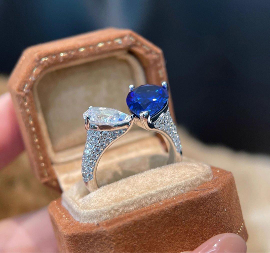 Double Stone Tear Adjustable Ring