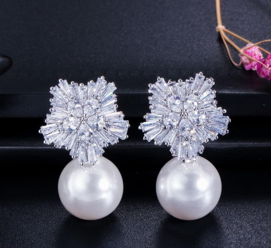 Zircon Snowflake Earring Studs Pair