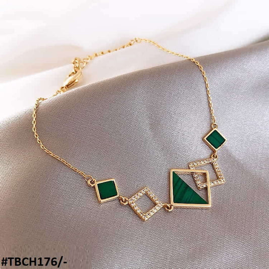 Elegant Adjustable Box Link Hand Bracelet for Women  