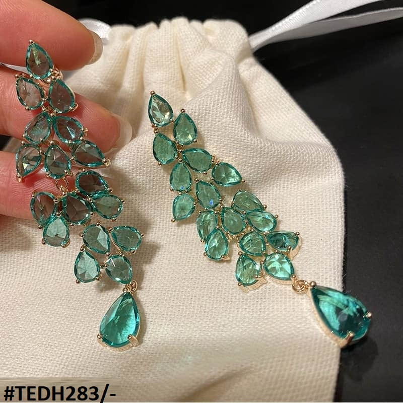 Elegant chandelier earrings  