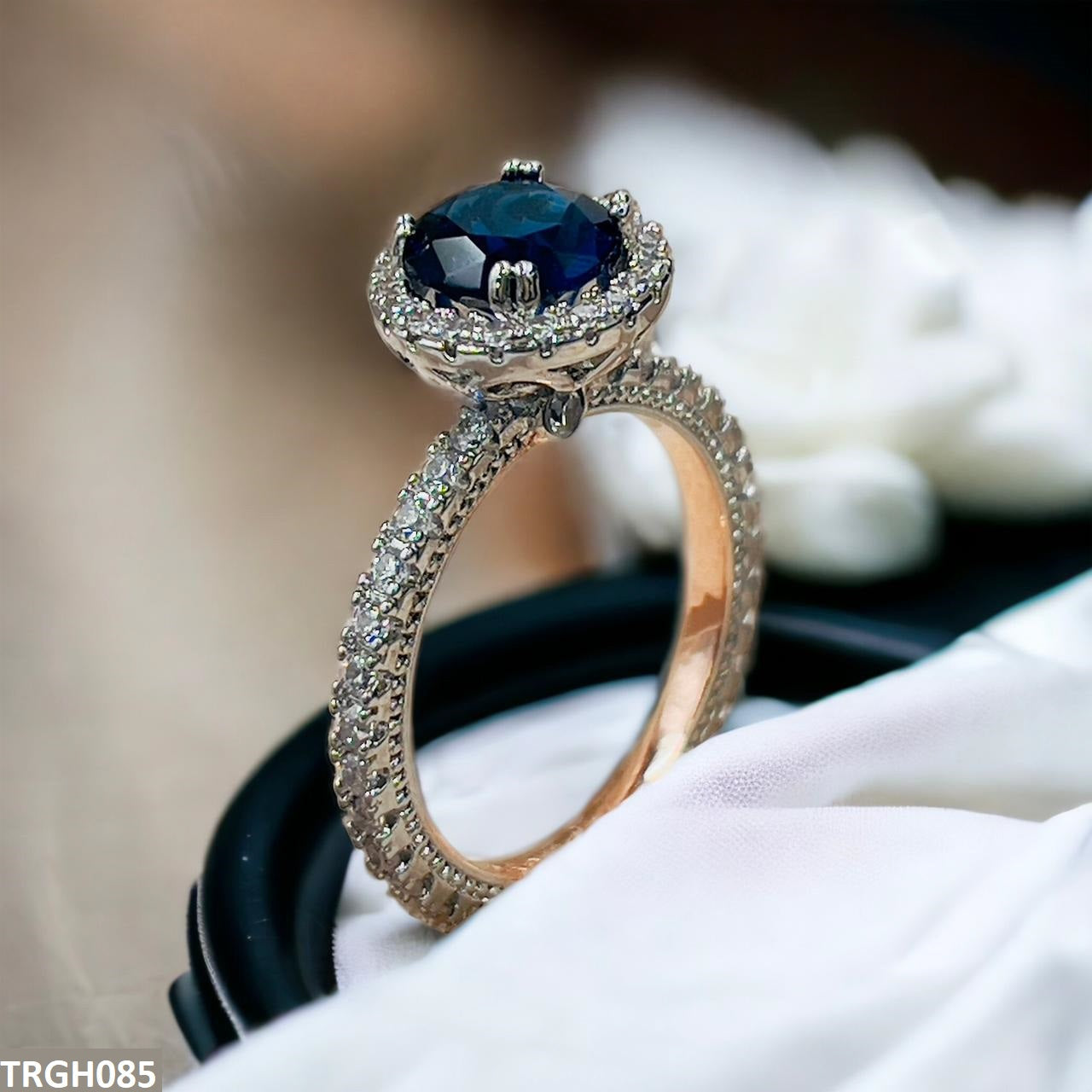Sapphire Sleek Statement ring - Havenon Store