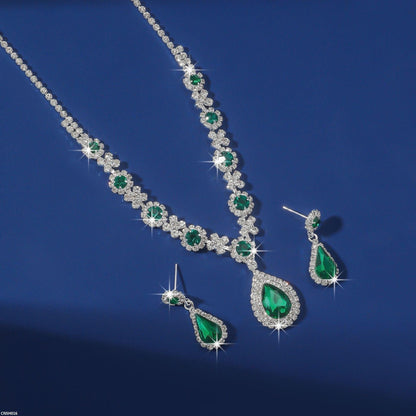 Emerald Tear Bracket Necklace Set Style  
