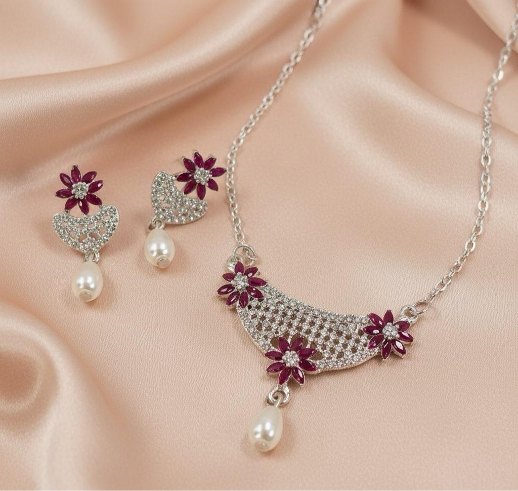 Nova Link Pearl Necklace Set