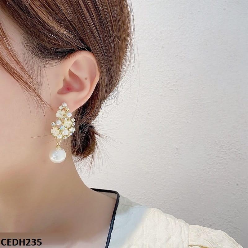 Gold-plated tree earrings with pearl flowers  