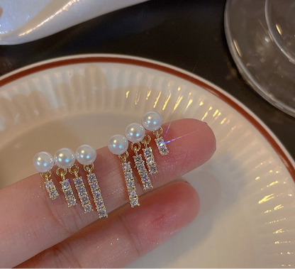 Golden-plated Chandlier Drop Earrings close-up  