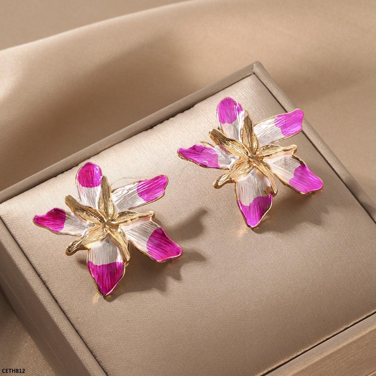 Golden plated Pink Blossom Pair earrings close-up  