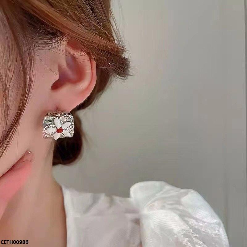 Korean tops earrings pair  