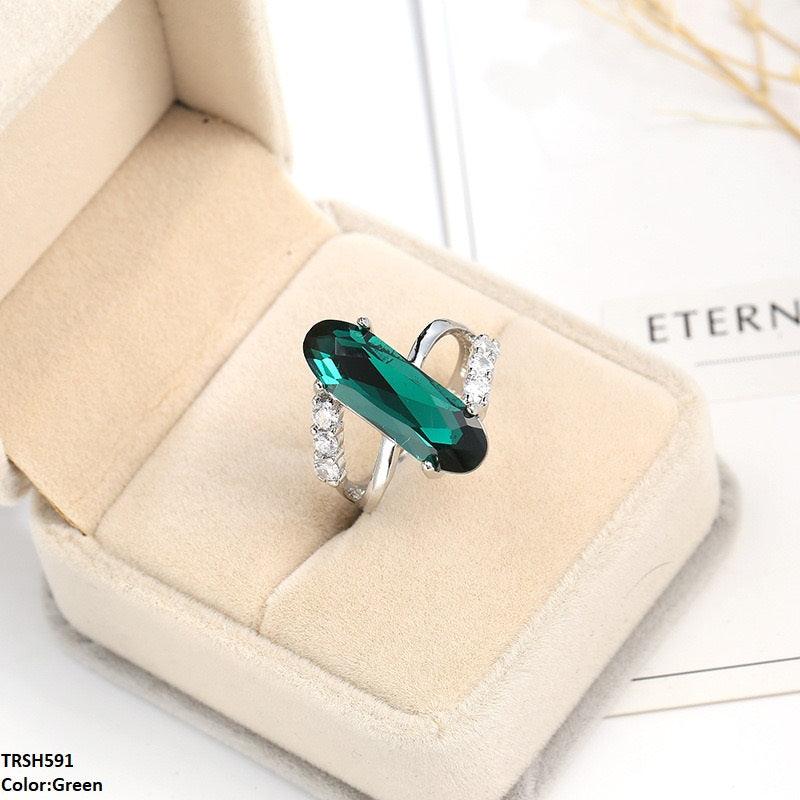 Luxury Emerald Swan Ring design  