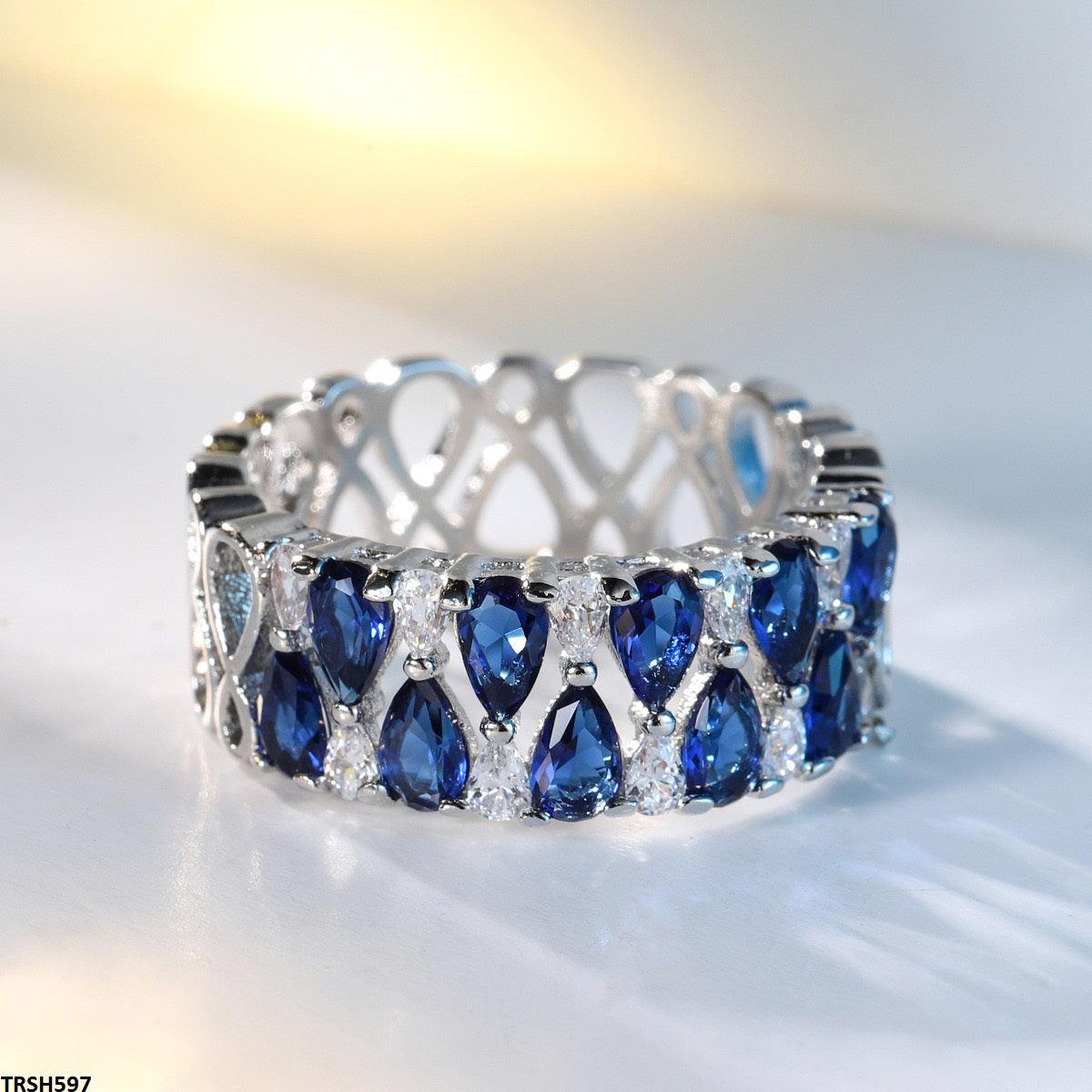 Sapphire Luxury Silver Band up-close