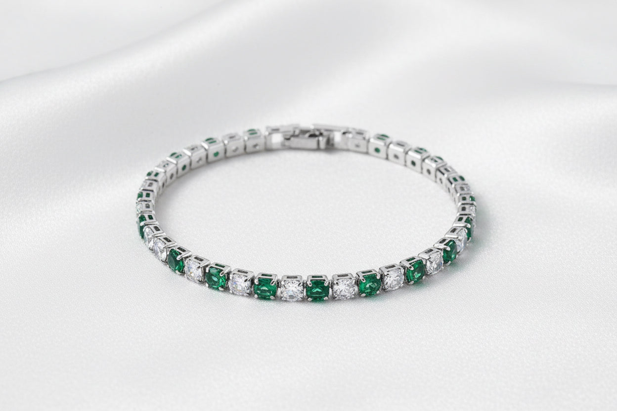 Emerald Link Round Bracelet