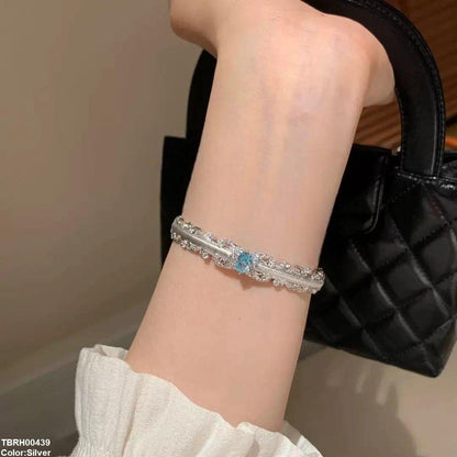 18K Oval Stone Bracelet