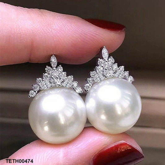 Diamond Studded Pearl Earring Studs
