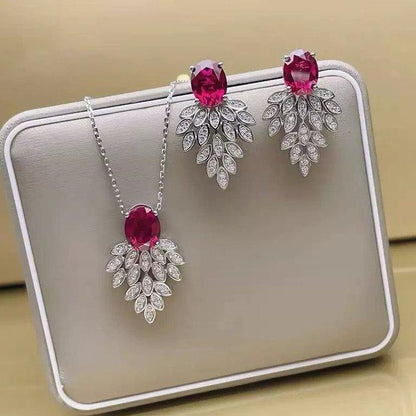 Marquise Stone Studded Pendant Set