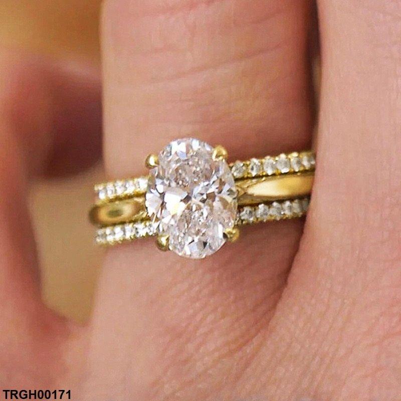 18K Golden Triplet Ring