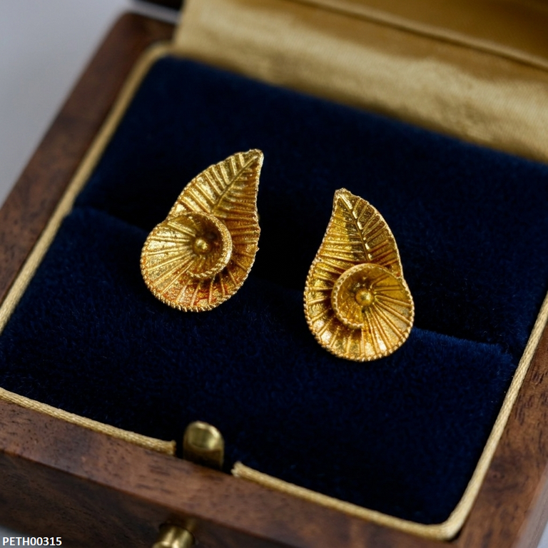 Sea Shell Tops Pair