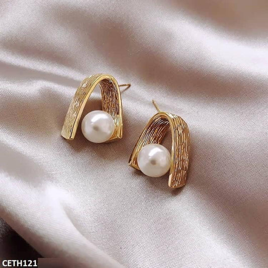 V Shaped Pearl Ear Tops Pair - Havenon Store