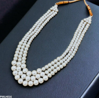 Women’s lightweight pearl necklace  