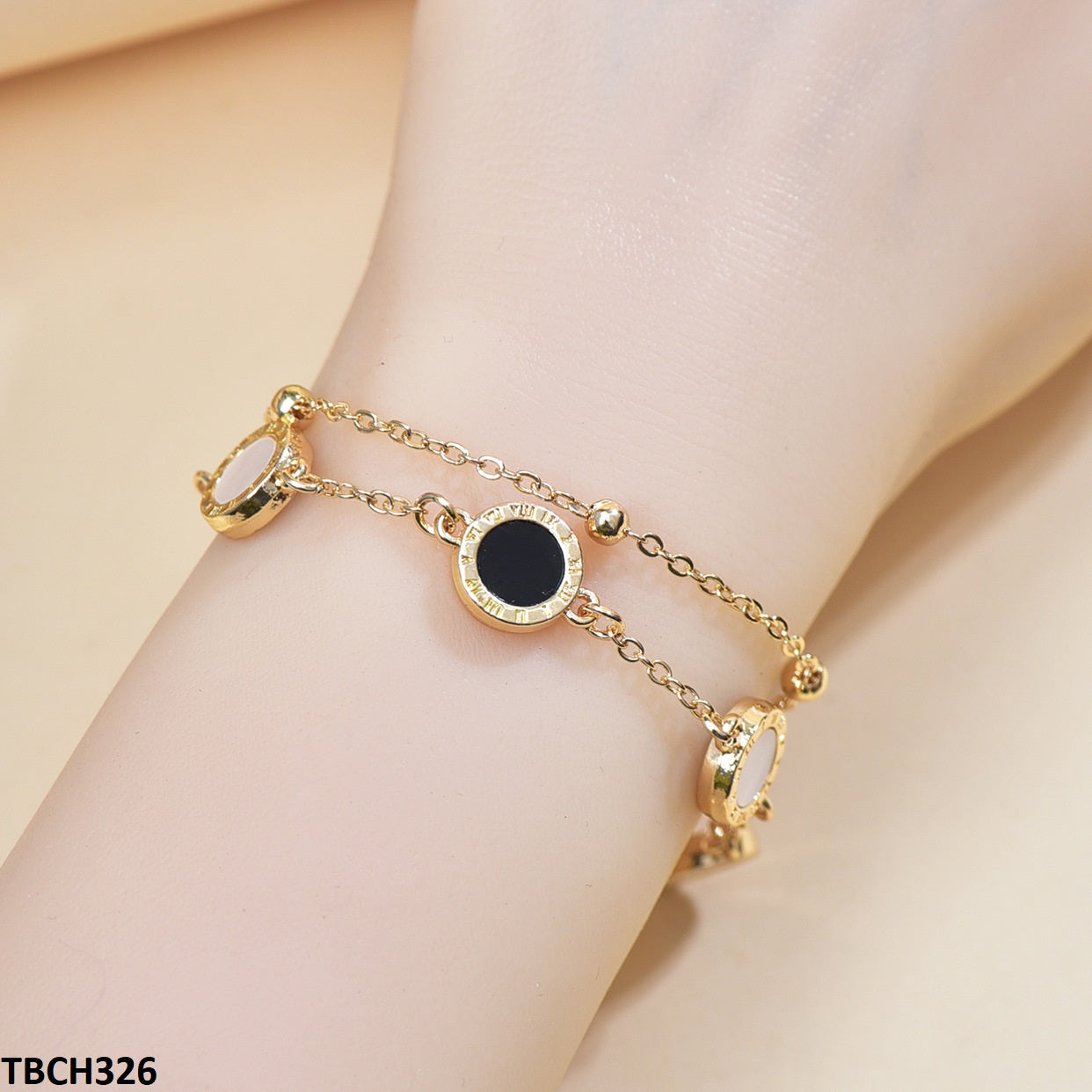 Adjustable circle bracelet for women 