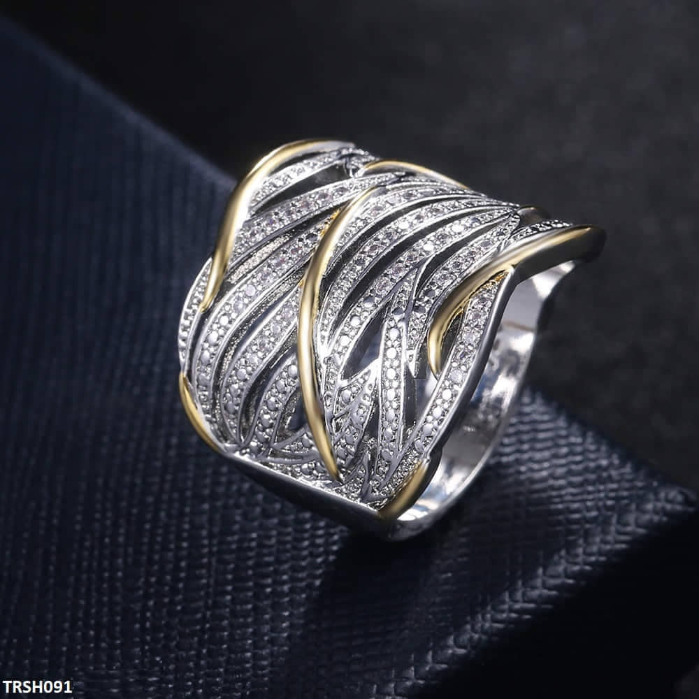 Cubic Zirconia Smooth Layers Ring design  