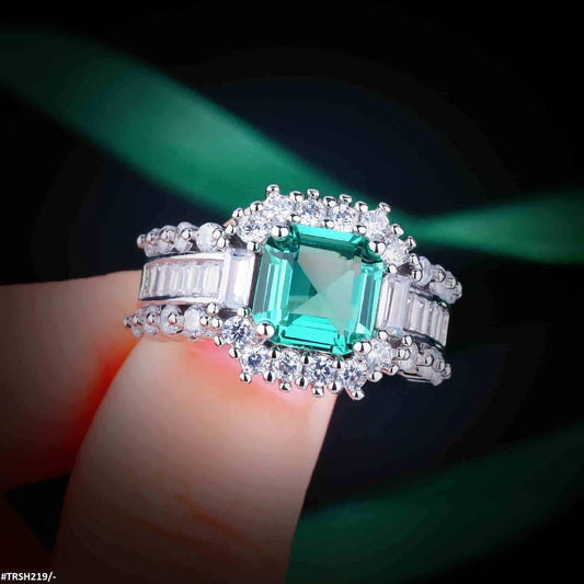 Emerald Step Adjustable Ring - Havenon Store