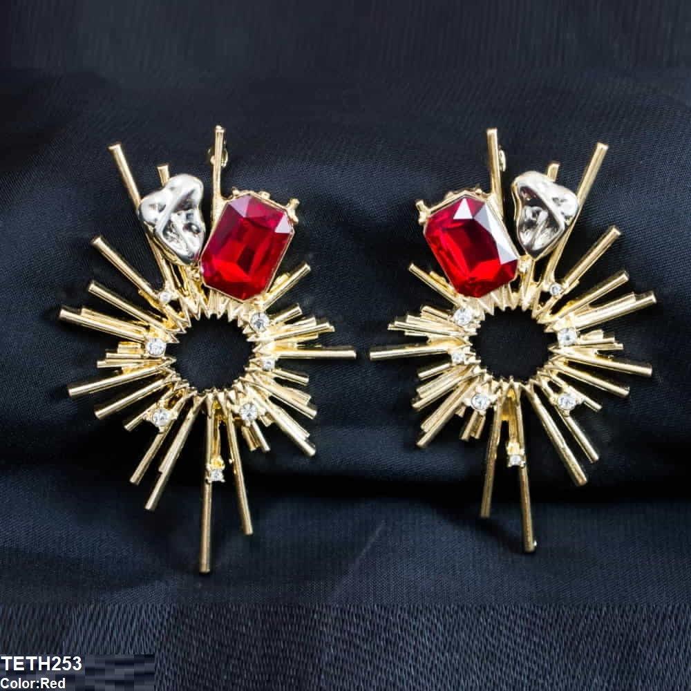 Love Me More Earrings - Havenon Store