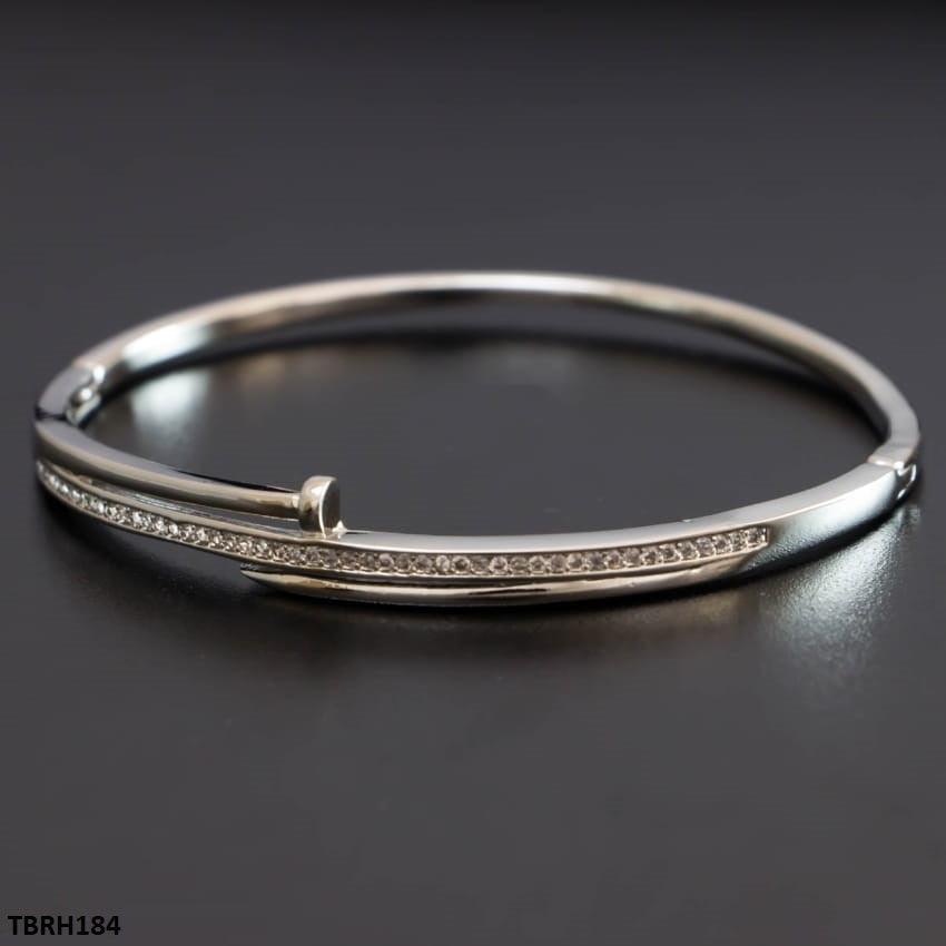 Luxury Nail Openable Handcuff - Havenon Store