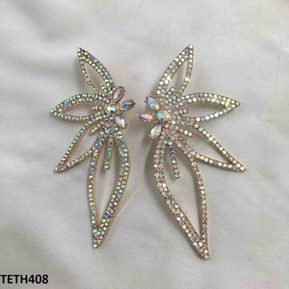 Lightweight statement earrings for parties  