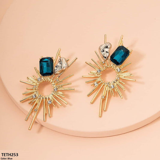 Love Me More Earrings - Havenon Store