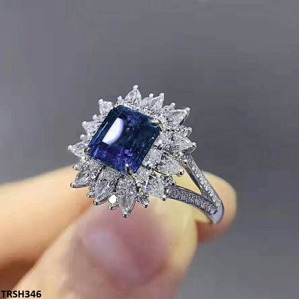 Sapphire blue zircon floral ring  